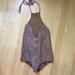 Acacia snakeskin one piece reversible swimsuit. Teahupo'o Crochet